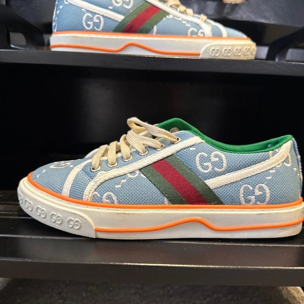 Gucci - Picture 2 of 2